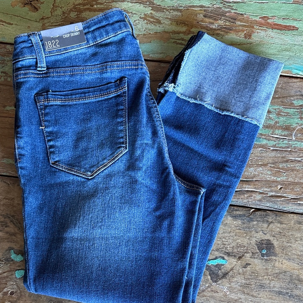 1822 Denim Dark Blue Cropped Jeans - Picture 10 of 10